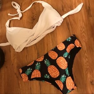 Small rowme swimsuit Never worn/still in packaging